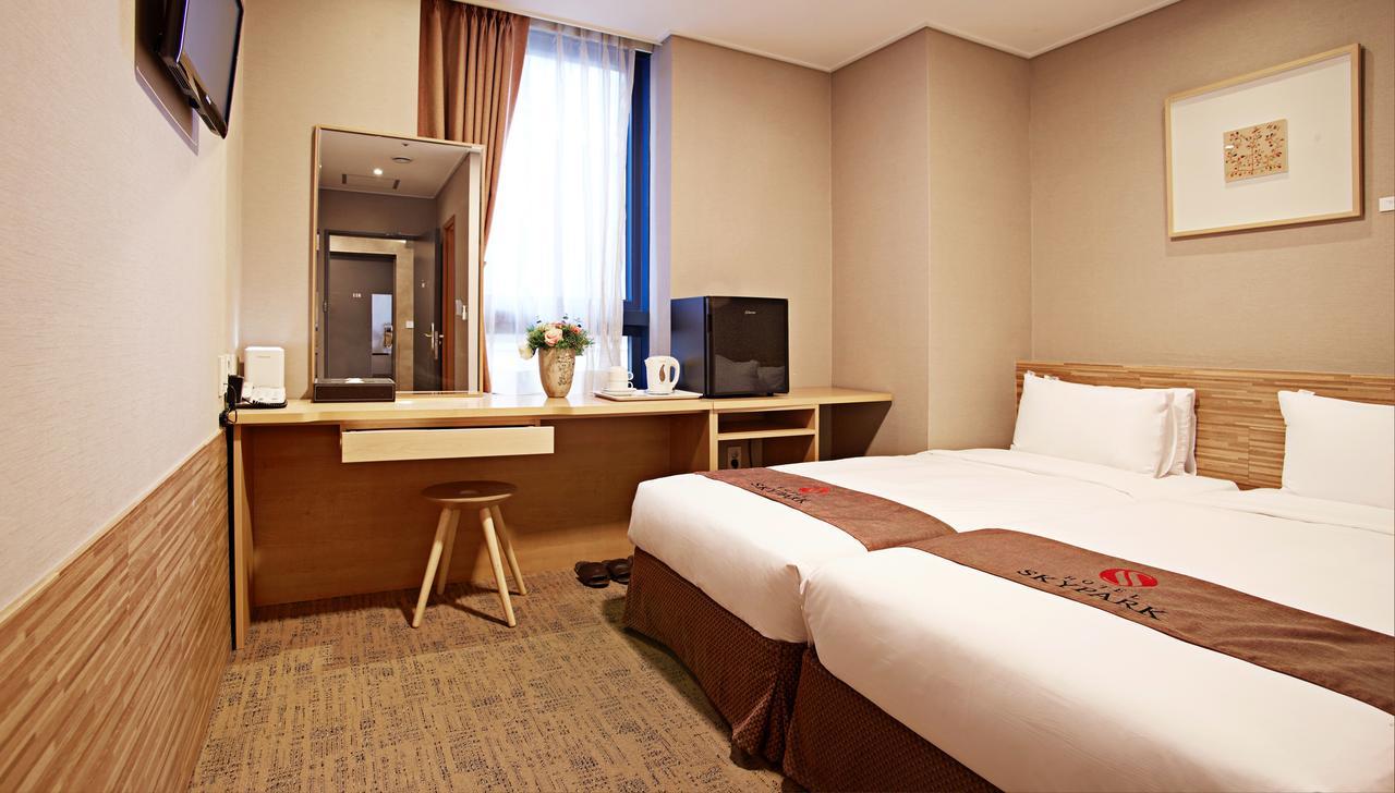 Hotel Skypark Myeongdong 2 Séoul Extérieur photo